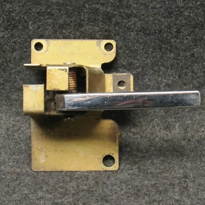 Manija interior de la puerta OEM 60737 1980-1987 Chevy Blazer S10 C/K 10-30 GMC Jimmy LH Foto 1 de 3