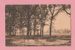 VINTAGE FORT ATKINSON WIS. POSTCARD - Picture 1 of 2