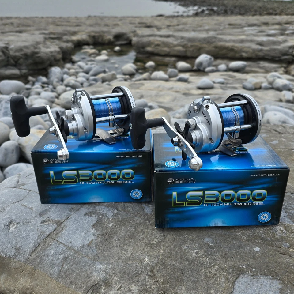 2 x BOAT SEA FISHING MULTIPLIER REELS LOADED WITH 20lb BLUE SEA LINE LS3000  - Image 1 of 4