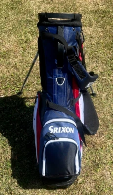 Bolsa de pie Srixon Golf 2022 US Open edición limitada Z SRX COLOR: azul marino/rojo 4 vías Foto 1 de 4