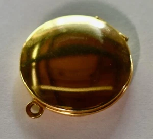 VINTAGE GOLDTONE METAL LOCKET CHARM PENDANT 27mm COSTUME - Picture 1 of 2