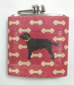 VOILA! Nadelspitze bedruckte Leinwand 6 Unzen Flasche Black Lab Hund Knochen 18m 8,75x3,75" - Bild 1 von 6