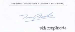 SIGNED TONY BROOKS COMPLIMENT SLIP CARD AUTOGRAPH SIGNATURE F1 FERRARI - Picture 1 of 3