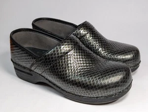 Scarpe zoccoli professionali Dansko XP donna taglia 10,5 - 11 stampa serpente infermieristica - Foto 1 di 24