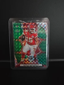 2022 Panini Mosaic - Super Bowl MVPs Patrick Mahomes II #293 Green Mosaic Prizm - Picture 1 of 2