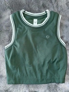 NWOT Lululemon Varsity Scoop Neck Cropped Tennis Tank Top Legacy Green Size 4 - Picture 1 of 7