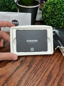 Samsung 870 EVO 1TB 2.5 Inch SATA III Internal SSD Brand New MZ-77E1T0B/AM - Picture 1 of 7