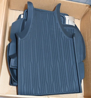 Forro de piso genuino Ford Transit Connect 2019-2023 goma negra KT1Z-1713300-EA Foto 1 de 3