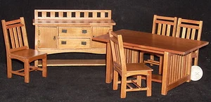Miniatur Pecan Mission Essgruppe Tisch Buffet Stühle 1:12 T7239 TOP BOARD VARIANT - Bild 1 von 1