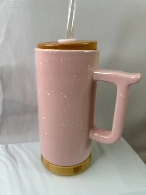 Taza de vidrio Ello con mango parte inferior de madera y pajita, rosa - 16 fl oz Foto 1 de 4