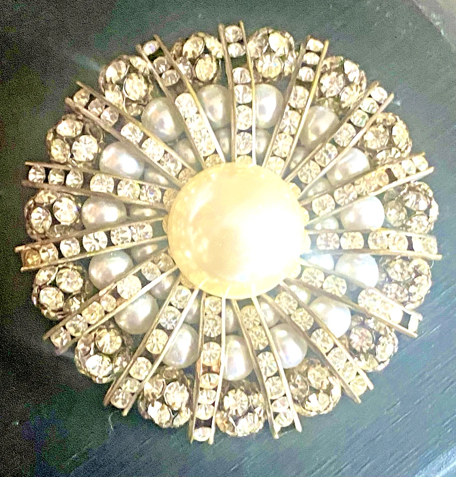 HATTIE CARNEGIE Rhodium Pearl Clear Rhinestone Circular Brooch Pin - Image 1 of 4