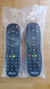 Remote Control para SkyHD, un par de controles los puedes programar con tu tele. - Picture 1 of 1