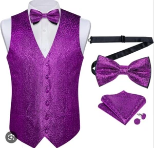DiBanGu Men’s Elegant Metallic Vest And Bow Tie Set Size Small Fuchsia NWT - Picture 1 of 3