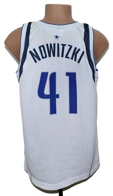CAMISETA DE BALONCESTO NBA DALLAS MAVERICKS CAMPEÓN TALLA M ADULTO #41 NOWITZKI Foto 1 de 4