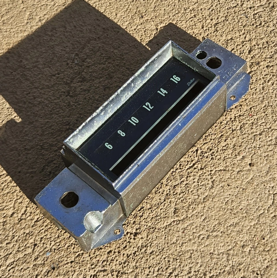 Chevrolet Impala Caprice Biscayne Bel-Air 1968 OEM radio bisel de ajuste (7304157) Foto 1 de 4