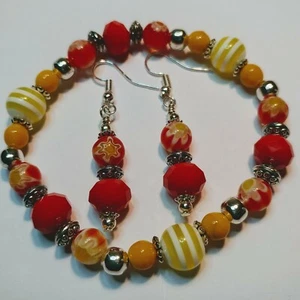 Handmade Orange & Yellow Glass Bead Stretch Bracelet 8'' With Matching Earrings - Picture 1 of 3