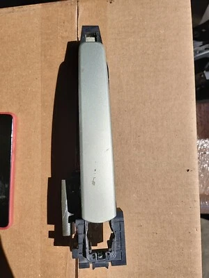 2003-2005 INFINITI G35 Coupe RH PASSENGER EXTERIOR DOOR HANDLE - Imagem 1 de 2