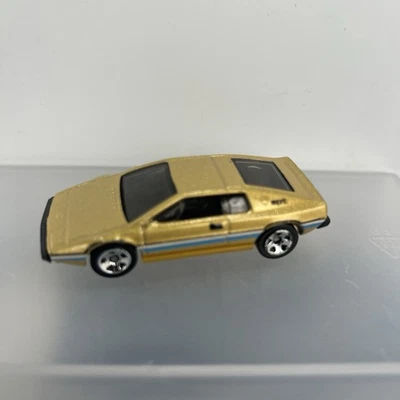 2014 Lotus Esprit S1 Hot Wheels Malaysia Gold With Stripes - FREE SHIPPING  - Image 1 of 4