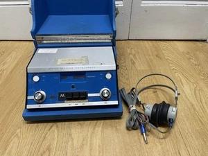 Maico MA 19 Audiometer Power Tested with Accessories - Picture 1 of 7