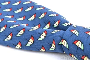 NWT - VINEYARD VINES Blue Novelty BAY HILL CLUB 100% Silk Luxury Tie - 3.25" - Picture 1 of 5