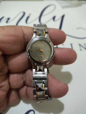 Reloj de cuarzo para mujer Romanson tungsteno tulipán Foto 1 de 4