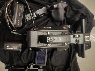 Sony 4k PXW-FS7 Camcorder Camera Bundle - LCD Monitor, Grip Arm, battery  - Image 1 of 4