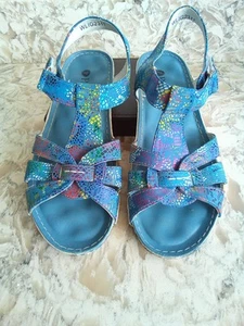 Pavers sandals size 6 - Picture 1 of 7