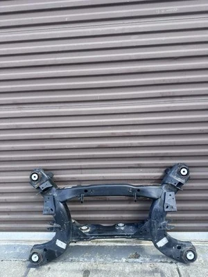 Se adapta a Dodge Charger 2015 2016 3,6 L a travesaño trasero subchasis OEM/34A Foto 1 de 4