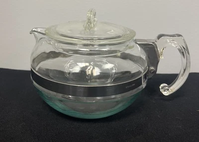 Vintage Pyrex Flameware 6 Cup Teapot 8126 B  - Image 1 of 4