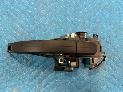 福特 Transit 150 前驱动门外把手 26k 2020-05/16/2024 原始设备制造商 — 第 1/4 张图片