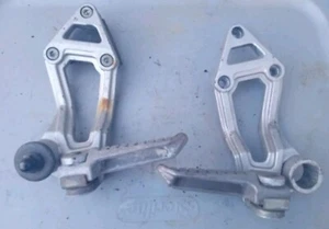 1988 1989 1990 KAWASAKI ZX10 NINJA ZX10 TOMCAT Passenger Foot Pegs  & Brackets - Picture 1 of 5