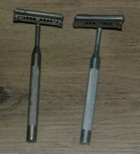 Pair of Vintage William Enders SE Safety Shaving Razors, same but different L@@K - Picture 1 of 7