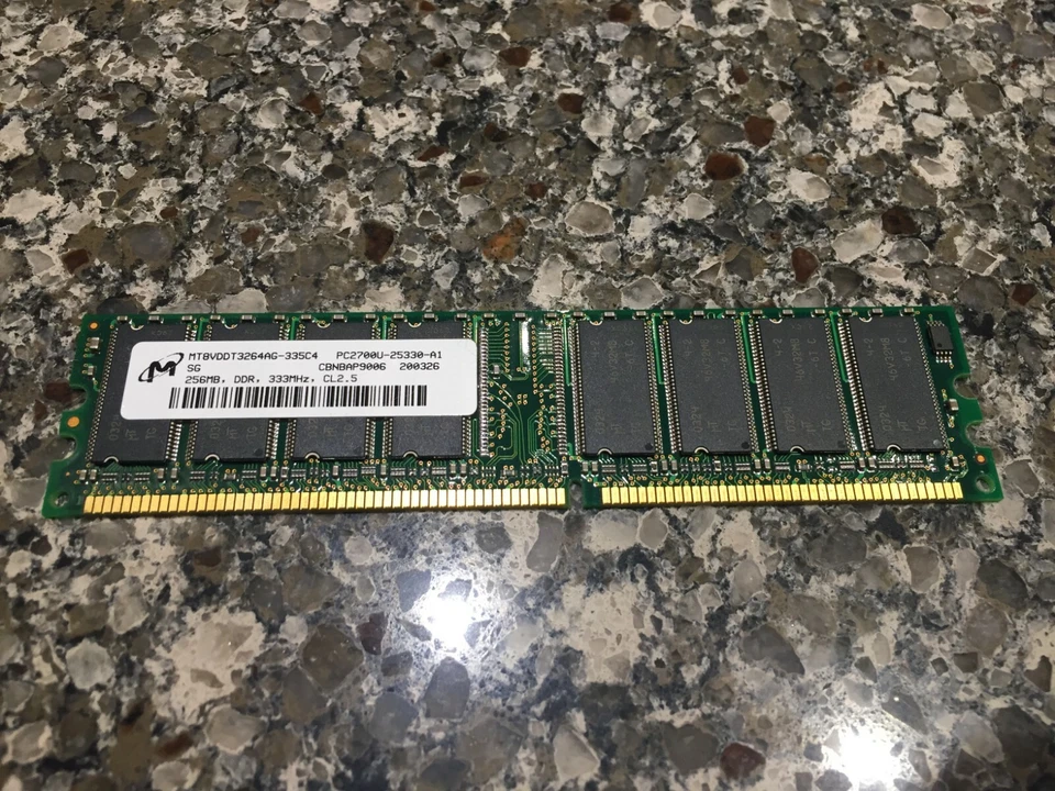 Micron 256 MB DIMM 333 MHz DDR SDRAM Memory (MT8VDDT3264AG-335C4) - Image 1 of 1