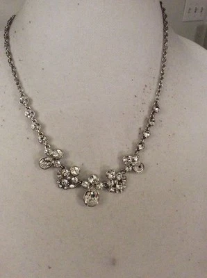 $98 Givenchy Silver Tone Gilts Collar Necklace  Item 1 ge - Image 1 of 4