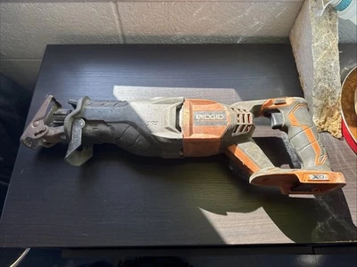 SIERRA RECÍPROCA INALÁMBRICA RIDGID R8641 X4 18v Li-ION ~ HERRAMIENTA DESNUDA (C) Foto 1 de 4