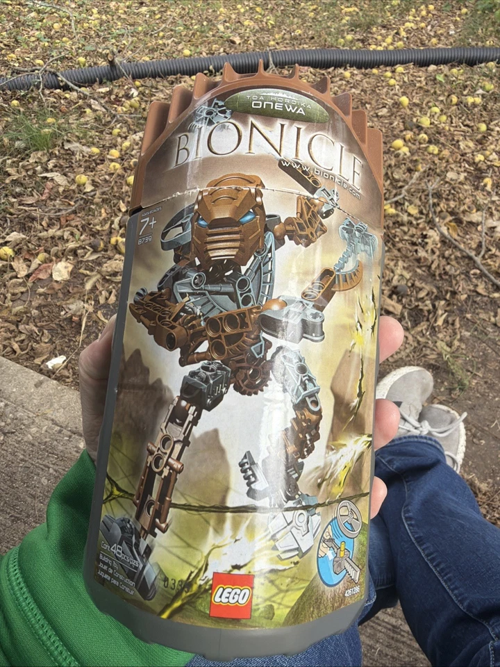 LEGO BIONICLE: Toa Hordika Onewa (8739) - Image 1 of 1