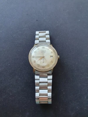 Vintage Venus Super 21 rubis swiss mens watch 93 94 08 movment - Image 1 of 4