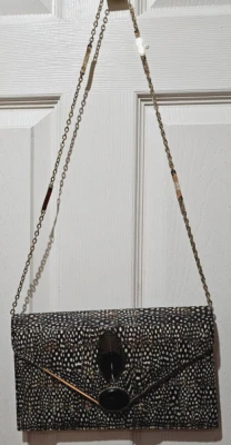 Bolso de mano vintage hecho a mano de plumas de faisán de pavo real y herrajes dorados Foto 1 de 4