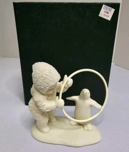 Figura Department 56 Snowbabies 6835-7 I'll Teach You A Trick - Imagen 1 de 8