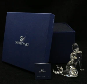 Elegante SWAROVSKI Cristal SIRENA con PERLA en Mano Arte Vidrio Escultura EN CAJA - Imagen 1 de 10