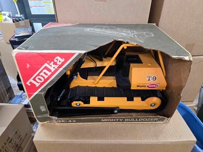 Topadora Tonka T-9 #3907 nueva en caja 1976 color ocra Foto 1 de 4