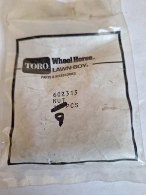 (9) Tuercas de bloqueo de chasis de cortacésped genuinas OEM. Parte 602315 Foto 1 de 2