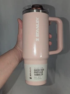 New Stanley cup Quencher H2.0 Flowstate Tumbler 30 OZ Peach Whip 2025 - Picture 1 of 9