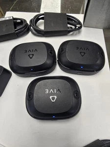 Paquete de 3 HTC Vive Ultimate Tracker - SteamVR - Imagen 1 de 4