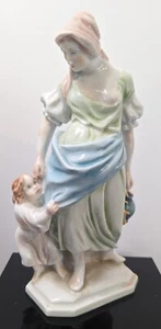 HEREND PORCELAIN HANDPAINTED MOTHER AND CHILD FIGURINE 5425 - Picture 1 of 6
