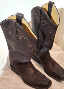 Stivali da cowboy marroni Moreria taglia 6 EE larghi in pelle ricamati - Foto 1 di 8