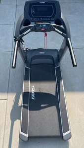 Cybex 625T Treadmill: Pristine Condition. Low miles. Great for Business or Home! - Picture 1 of 6