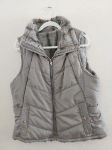 KC Collections Women’s 1XL  Tan Reversible Vest Quilted Faux Fur Full Zip - Picture 1 of 9