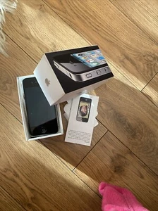 Apple iPhone 4 32GB Black Smartphone - Not Working In Box - Afbeelding 1 van 6