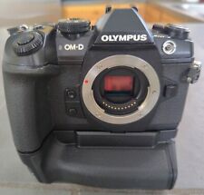 Olympus OM-D E-M1 Mark II 20.4 MP + Custom Firmware + HLD-9 Grip + EXTRAS
